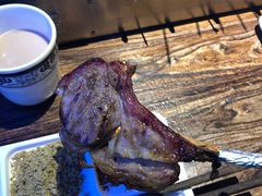 苏尼特金质烤羊排-三个蒙古大叔羊肉串(大宁店)