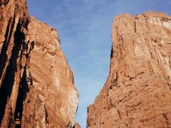 -天山神秘大峡谷