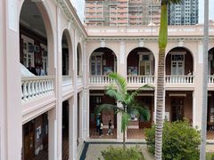 -香港大学