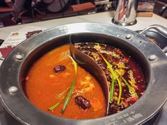 -钢管厂五区小郡肝串串香(奥克斯广场锦城万达店)