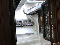 -猫的天空之城概念书店(杭州南宋御街店)