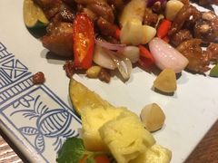 -云海肴·汽锅鸡·云南菜(天山百盛优客店)