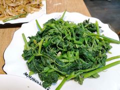 清炒红薯叶-牛八宝桂林米粉(八里庄店)