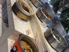 -金滏山烤肉·海鲜·火锅自助餐厅(襄阳万达店)