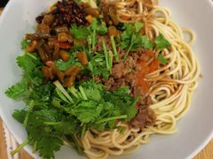 -王拐拐热干面·武汉三鲜豆皮(徐家汇店)