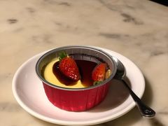 草莓布丁-绿茵阁牛扒餐厅(客村店)