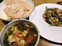 三鲜圆锅巴-菩提树·素食餐厅(汇智国际商业中心店)