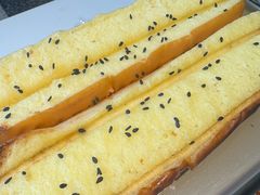 烤面包片-嗨辣小聚·盘锦河蟹·海鲜烧烤龙虾(盘锦十年好店)