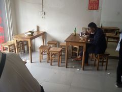 -巍山火巴肉饵丝(大理古城店)