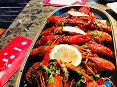 -沪小二炭火蛙锅(淮海中路美食不夜城店)