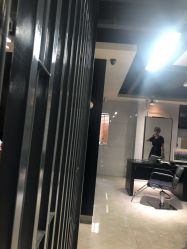 -苑苑发型设计