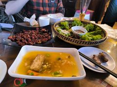 -隔壁老王·家常云南菜(花巷店)