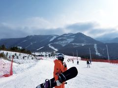 -鳌山滑雪度假区
