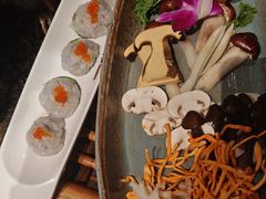 -老牌坊云南鱼豆花火锅(哈西万达店)