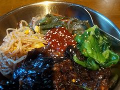 老妈拌饭-聚合鑫东北熏酱熟食麻辣面(长阳店)