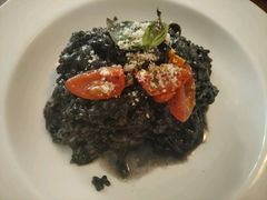 墨鱼汁海鲜炖饭-娜娜家•Nana’Garden (福州道店)