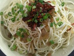 -靓靓蒸虾(恩施新天地店)