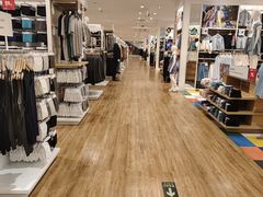 -优衣库(上海中山公园兆丰广场店)