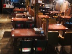 大堂-三个大叔烤羊肉串·炭炉砂锅菜(西三旗店)