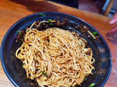 刀削担担面-青石桥老瓦房肥肠粉总店(青石桥总店)