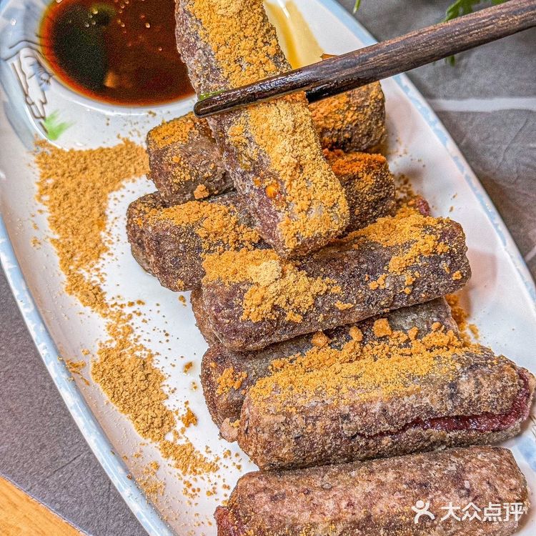 在杭州！带你领略苗族风味美食😌