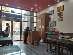 -笑来喜馄饨小笼工坊(通扬路店)