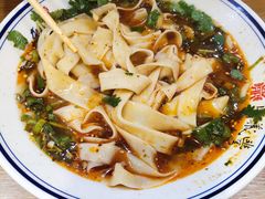 宽面拉面-鼎义丰功夫牛肉面(人民路店)