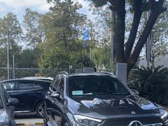 -上海星瀚奔驰4S店(红柳路店)