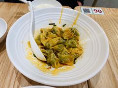 红油拌荠菜小馄饨-弄堂咪道-饭香·面香·馄饨香(汇锦广场店)