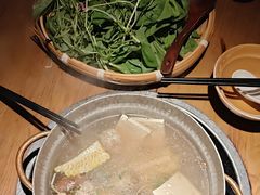 -吃饭皇帝大(长宁龙之梦店)