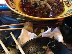 -椒点传统串串香
