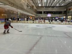 -冰堡国际溜冰场(观澜湖新城MHMALL店)
