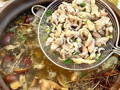 -东记炭炉·海鲜鸡煲(龙华店)