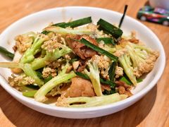 -关东小磨东北菜(上海长风大悦城店)