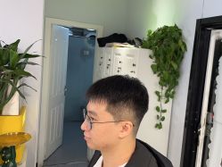 -15C7 男士理发馆 烫染专业店