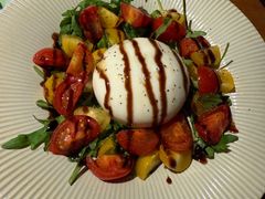 -JINNS锦时 steak&pizza(浸信会礼拜堂旧址店)