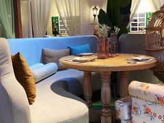 卡座-初拾·花里餐厅(钜城华亿店)