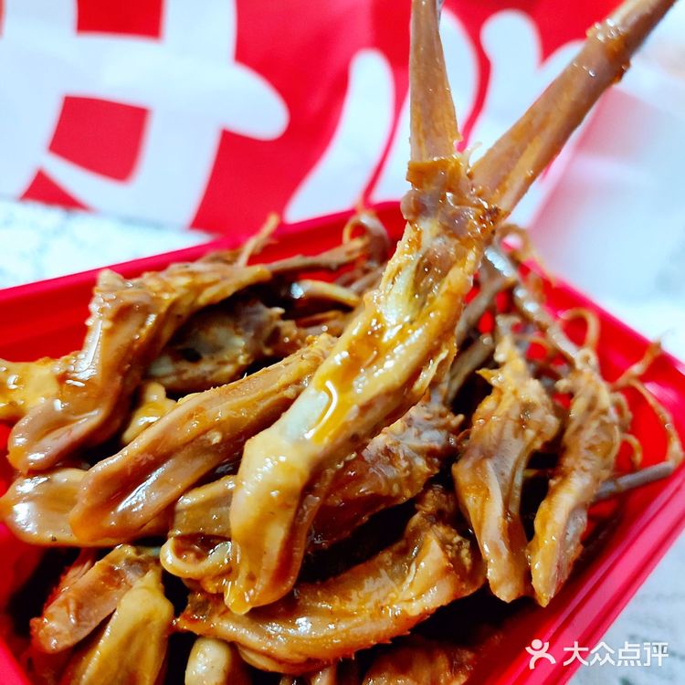 绝味鸭舌,追剧休闲必备小吃!
