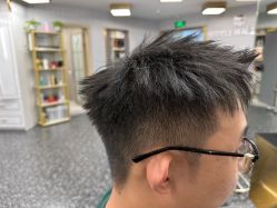 -即型男士理发工作室