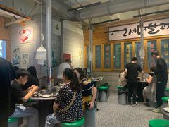 等位区-馥二代韩式烤肉 2세대 불고기(喷水池店)