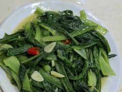 -尕有炕锅烤羊肉