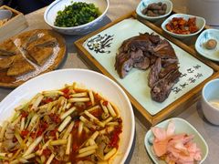 -有红鸡毛店·川菜(建设路店)