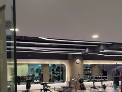 -英派斯健身旗舰店(海信国际中心馆)