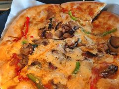 蘑菇烤鸡薄脆披萨-West10 西拾·西餐厅·创意菜(未来科技城店)