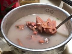 龙骨莲藕汤-农耕记·湖南土菜(海上世界店)
