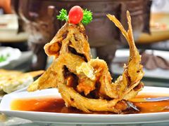 糖醋鲤鱼-闫府私房菜·百年鲁菜(恒隆店)