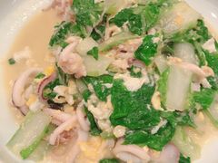 笔管鱼小白菜-开海·红岛海鲜虾水饺(石老人店)
