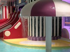 -涨巢·潮玩水疗局