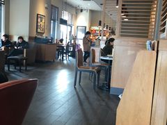 大堂-星巴克(昆山花桥商务城店)