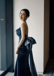 -莫小姐婚纱